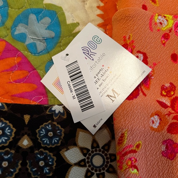 LuLaRoe Cassie skirts - Picture 4 of 4